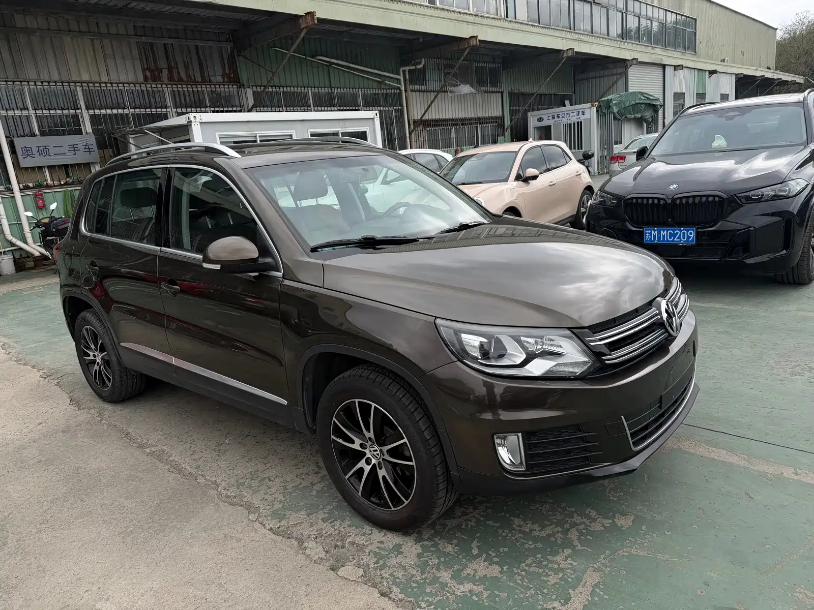 Фото 3 - Volkswagen Tiguan