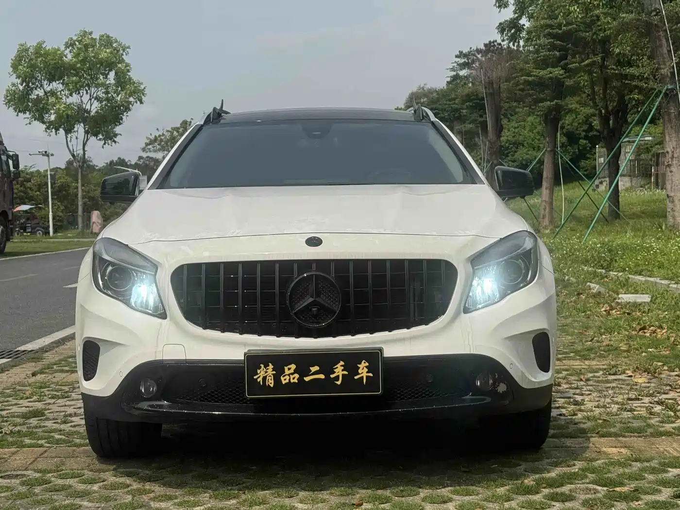 Mercedes-Benz GLA 2016 GLA 200 Dynamic фото 8