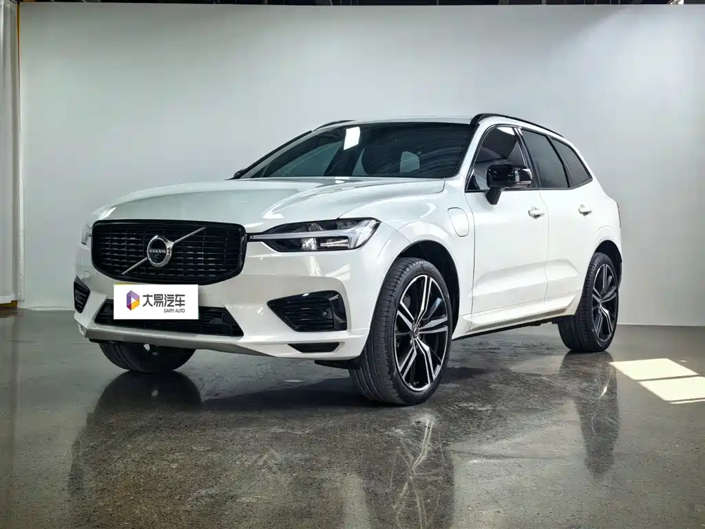 VOLVO XC60 PLUG IN HYBRID