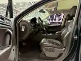 Фото 6 - Volkswagen Touareg