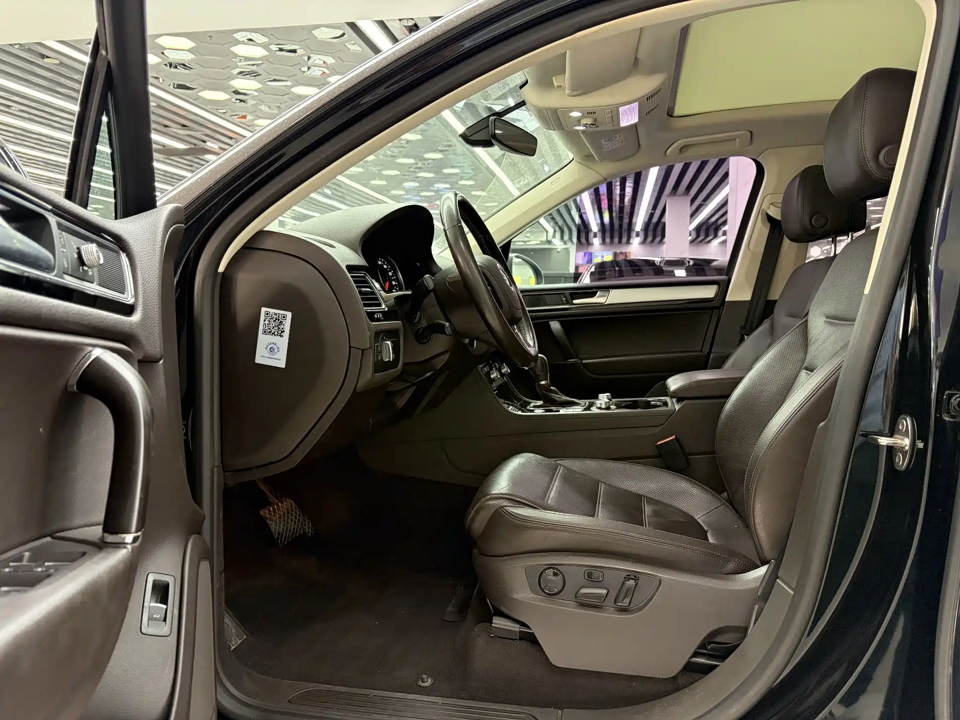Фото 6 - Volkswagen Touareg