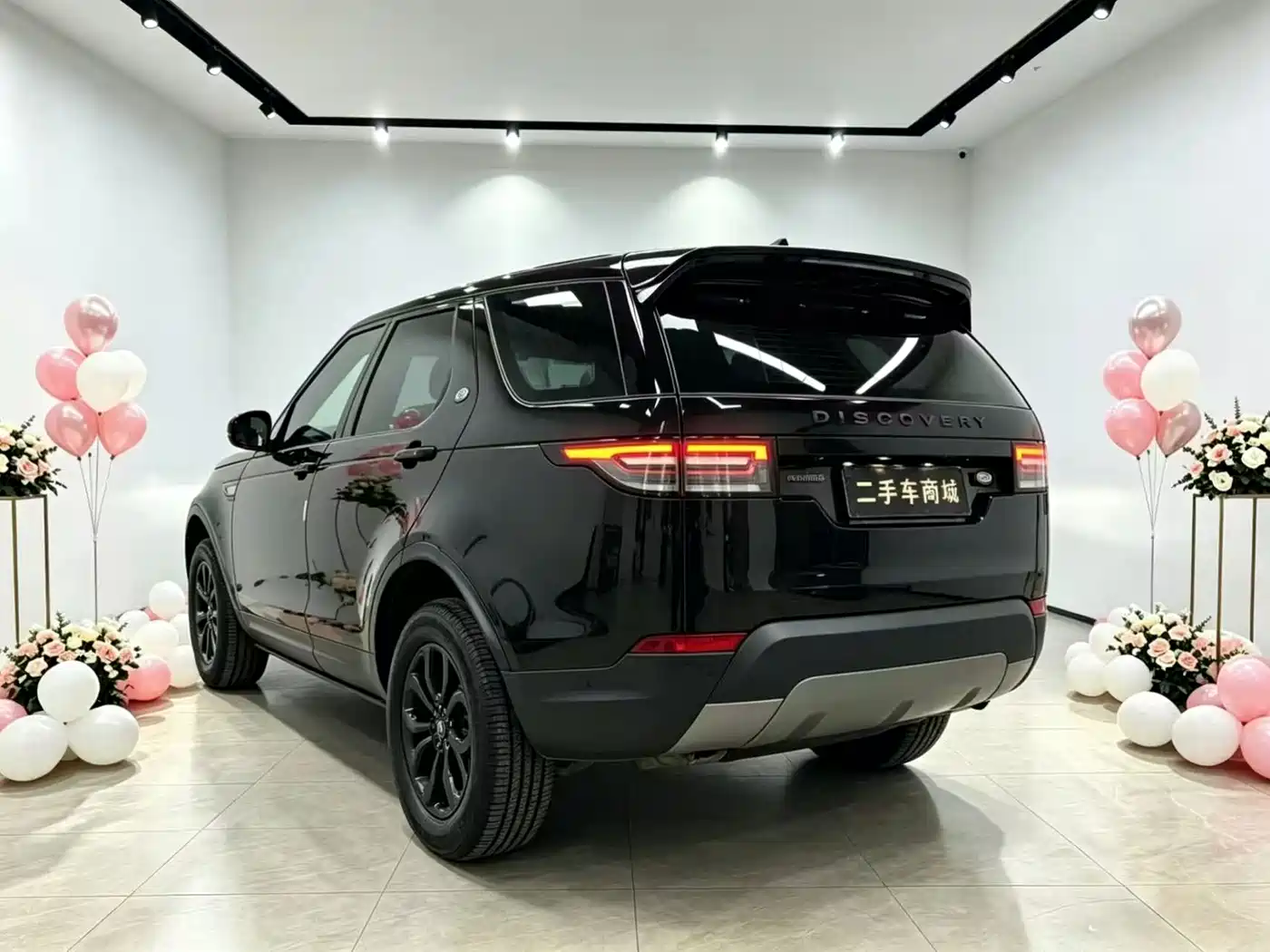 Land Rover Discovery 2020 3.0 SC V6 SE фото 6