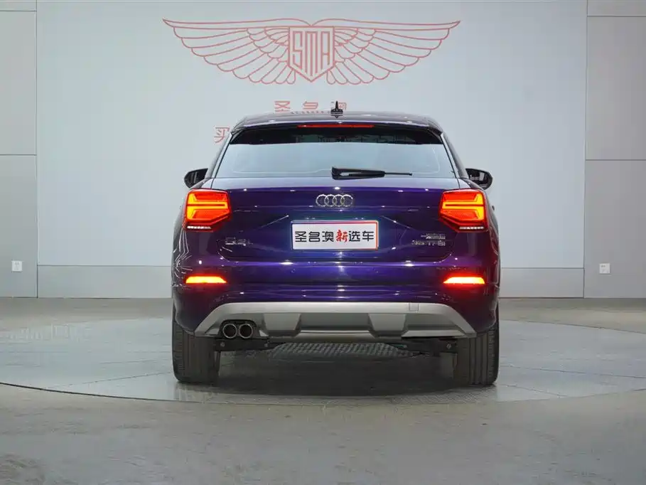 Audi Q2L 2020 35 TFSI Fashion Elegance Model фото 6