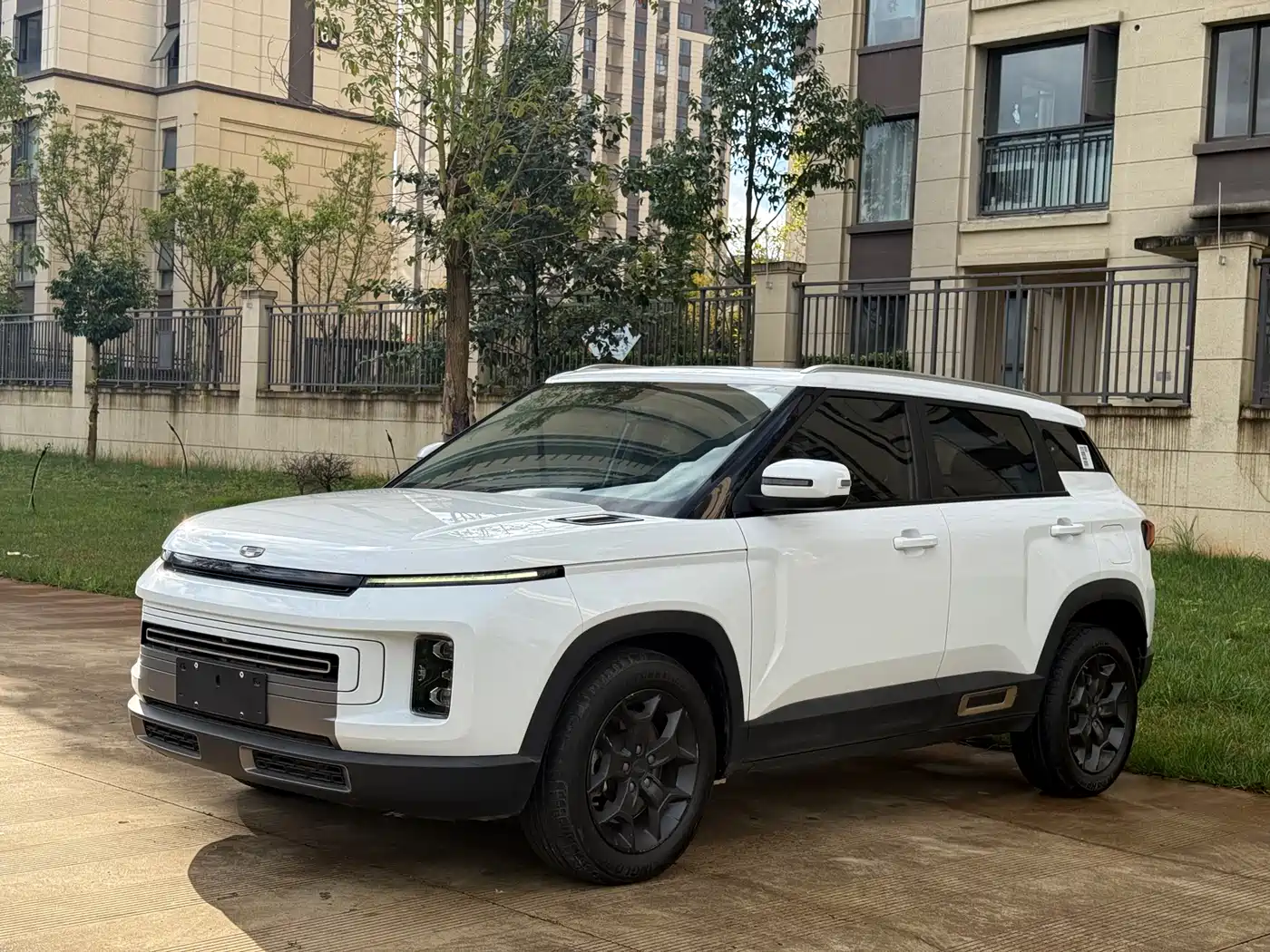 GEELY AUTOMOBILE GEELY ICON