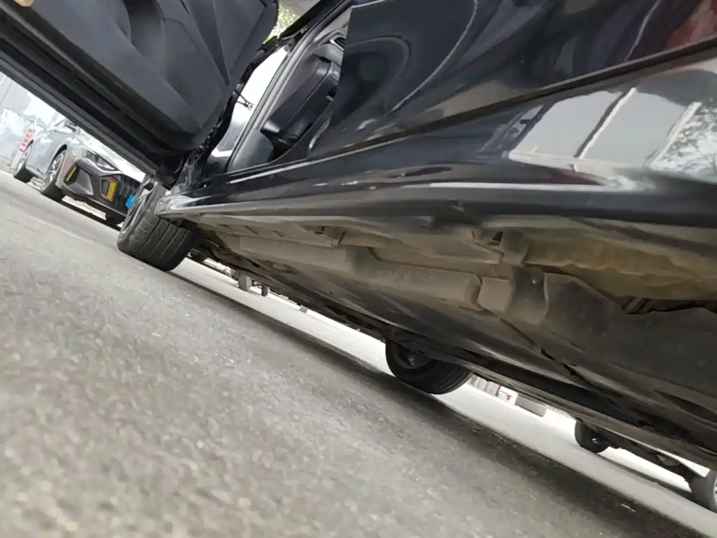 Фото 22 - Toyota Camry