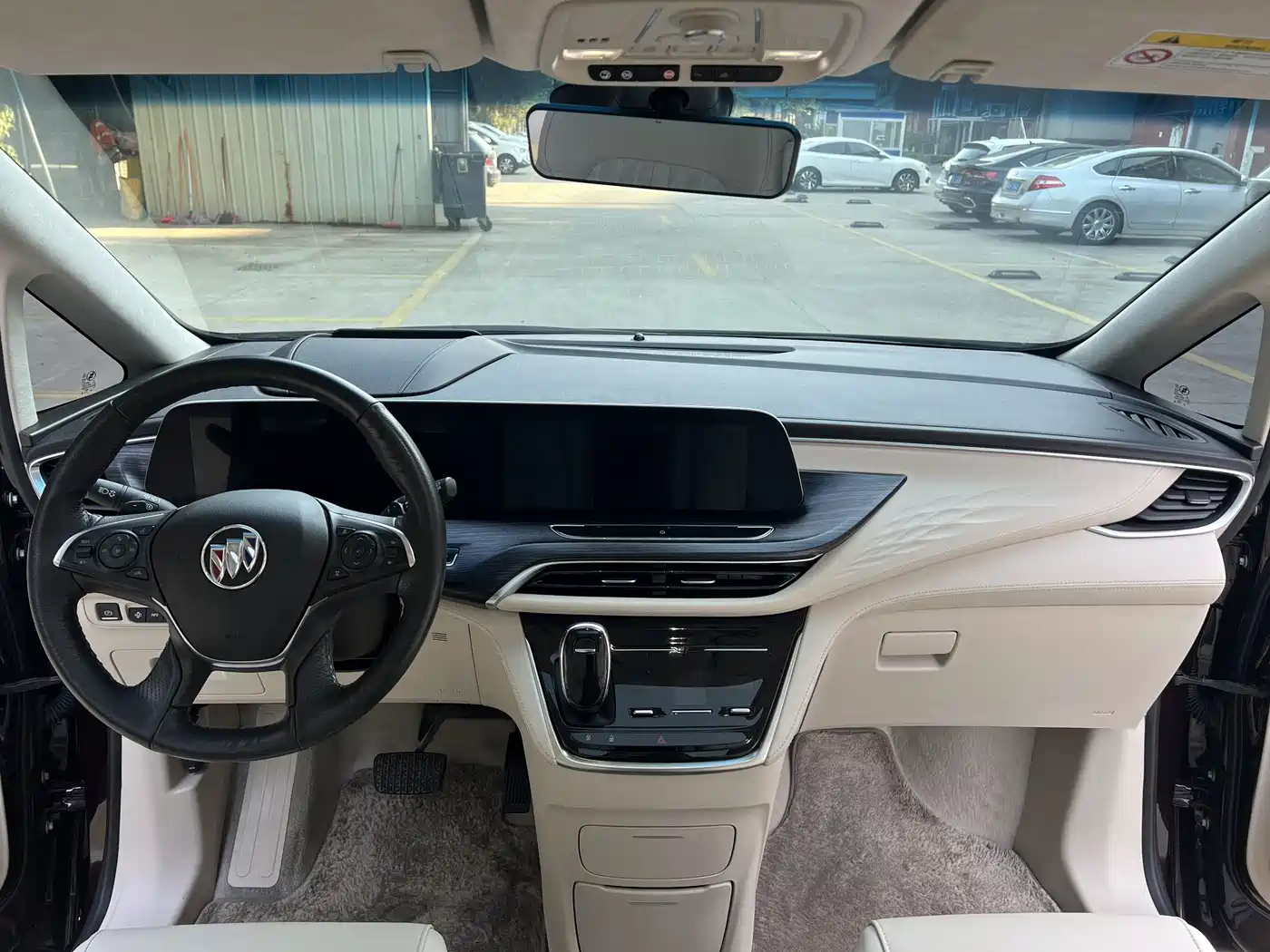 Buick GL8 2022 Avenir Avia 6-Seater Virtue Edition фото 6