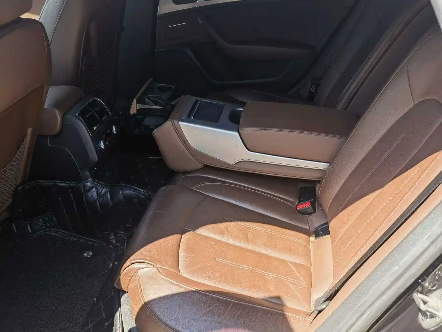 Photo 13 - Audi A6L