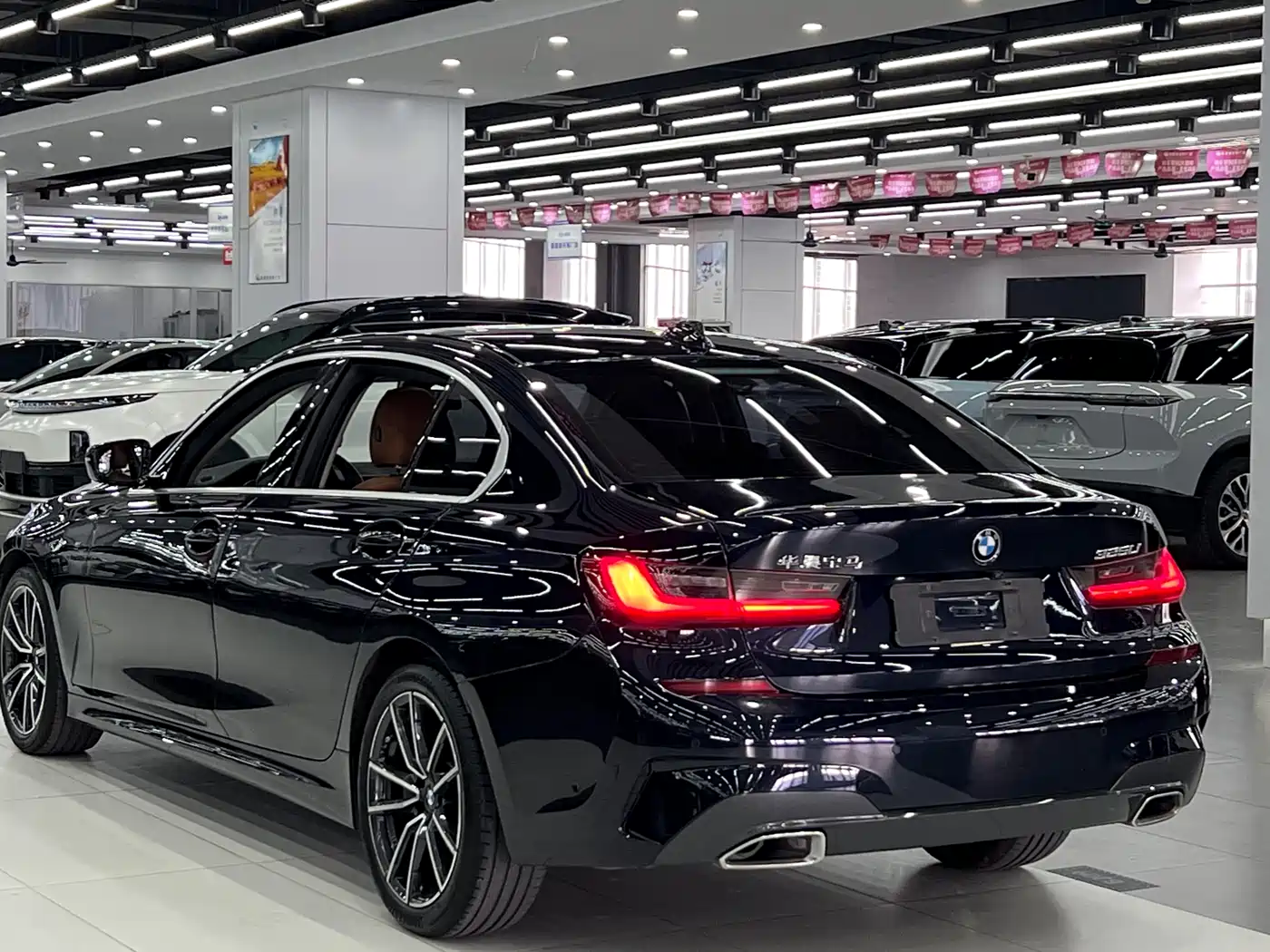 BMW 3 Series 2020 325Li M Sport Package фото 17