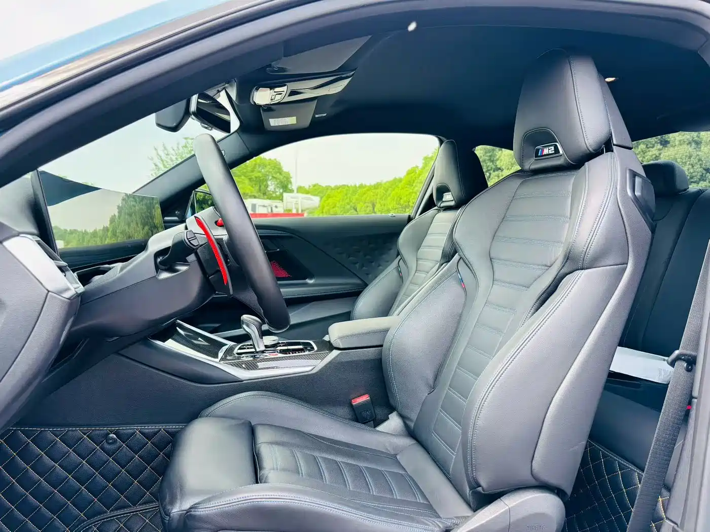 BMW M2 2024 M2 фото 9
