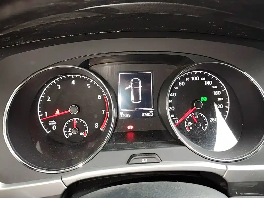 Фото 12 - Volkswagen Touran