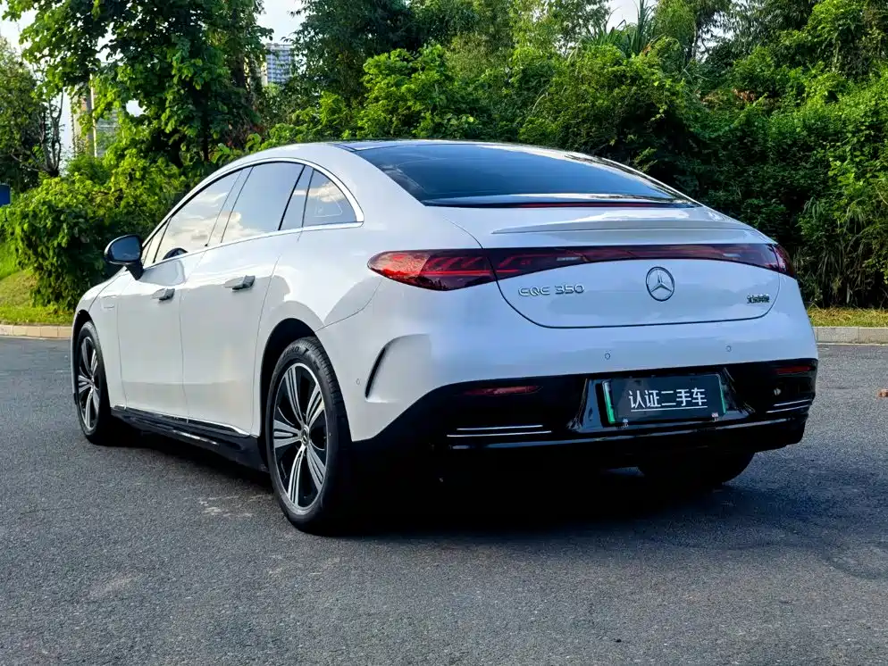 Фото 5 - Mercedes-Benz EQE