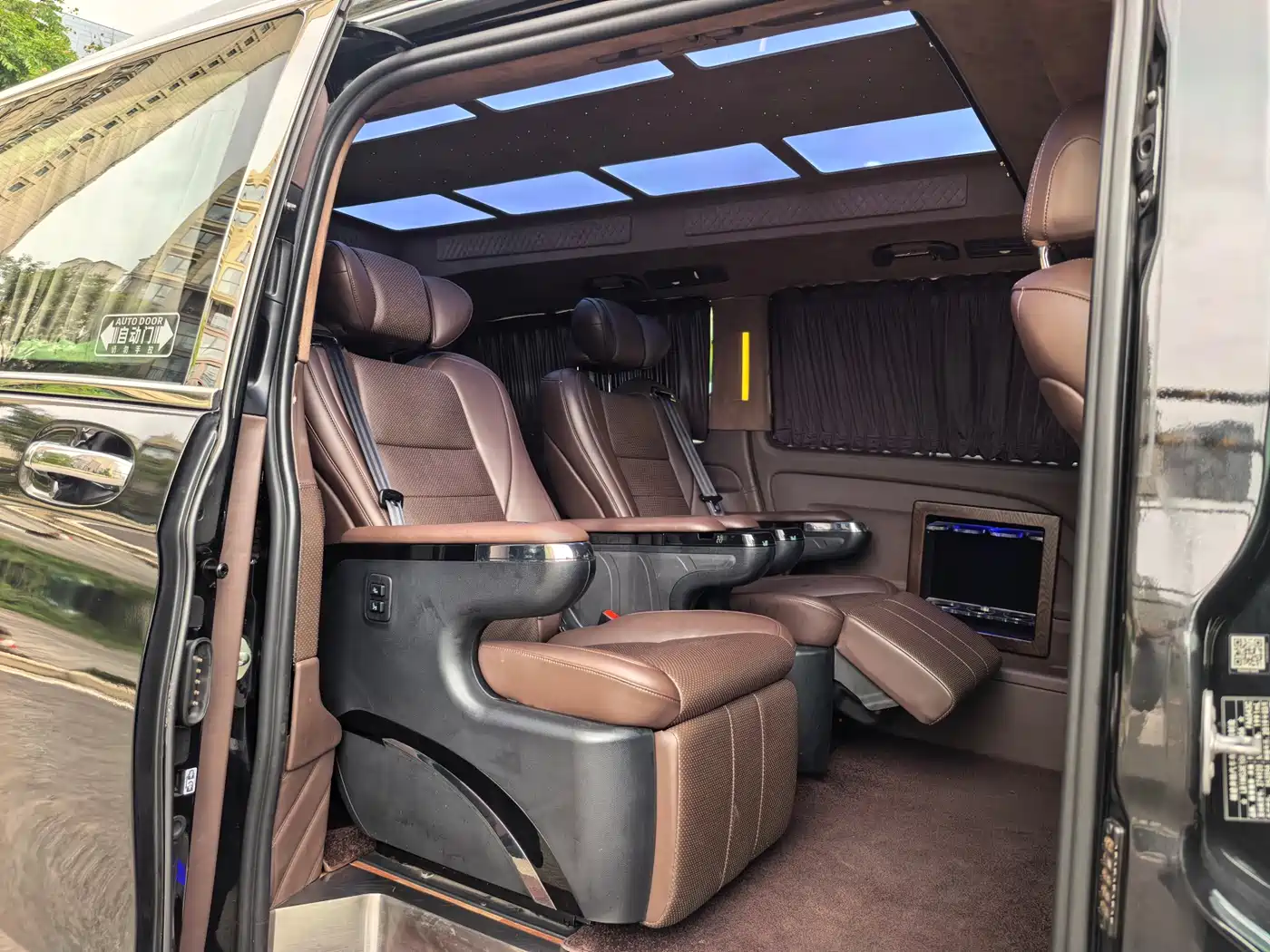 Mercedes-Benz Vito 2018 2.0T Elite Edition 7-Seater China V фото 7