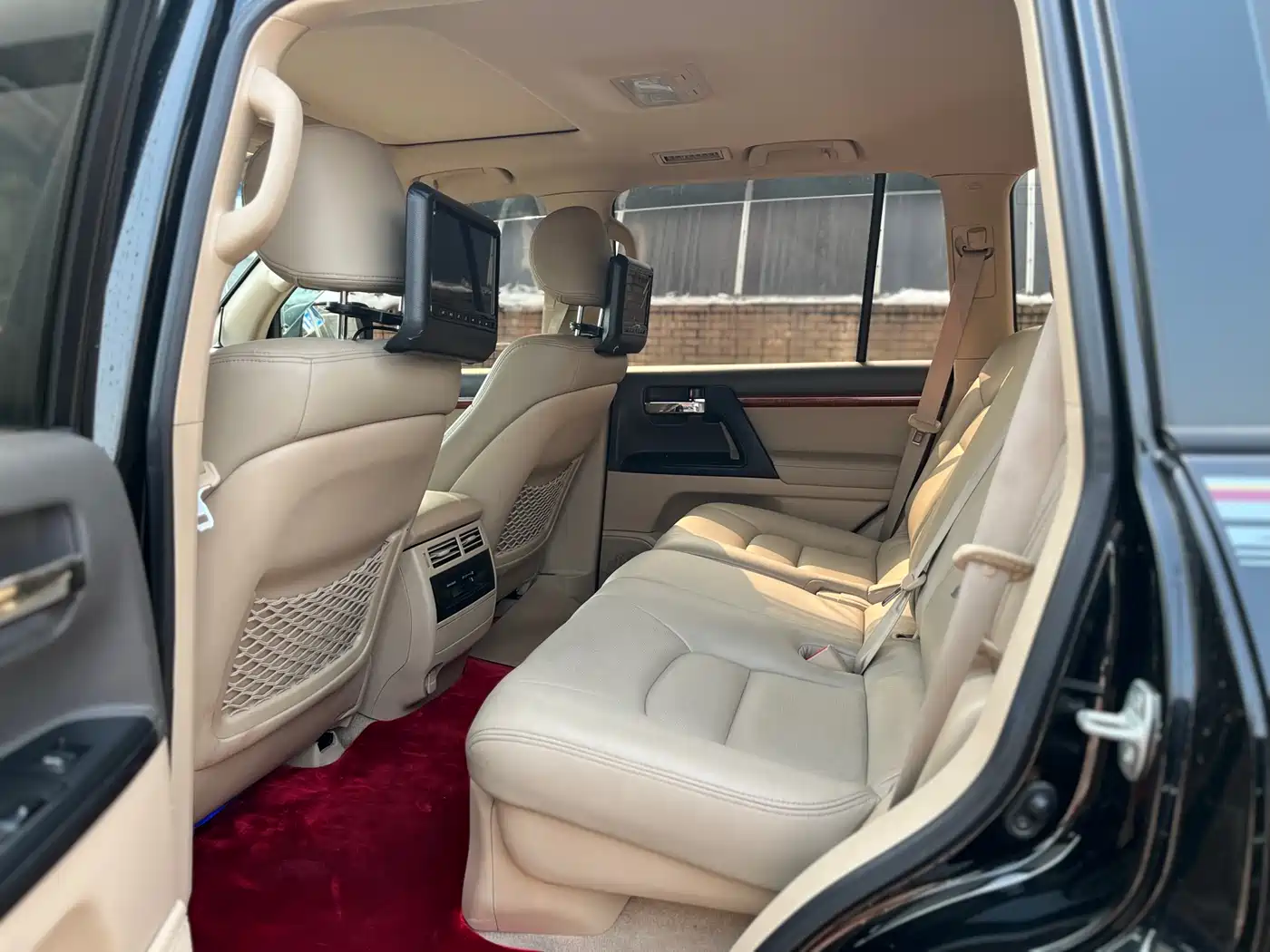 Toyota Land Cruiser (Import) 2015 4.0L V6 Middle East Limited Edition фото 17