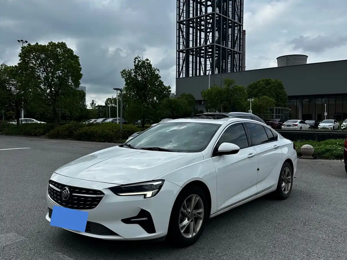 Фото 2 - Buick Regal
