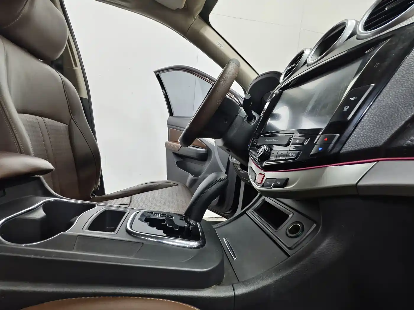 BYD S7 2015 2.0T Upgrade Automatic Premium фото 16