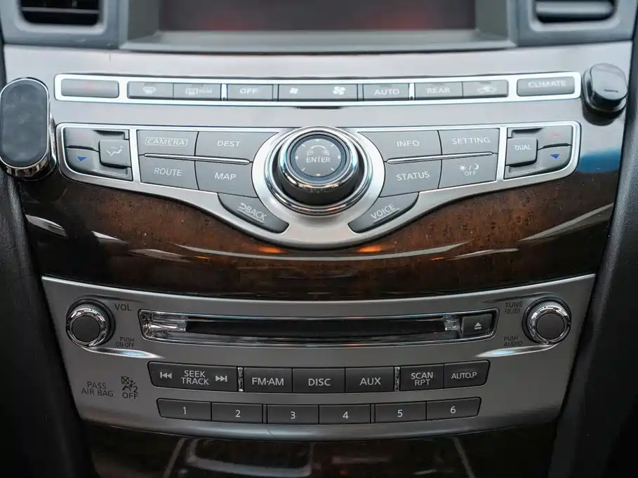 Photo 10 - Infiniti QX60 (Import)