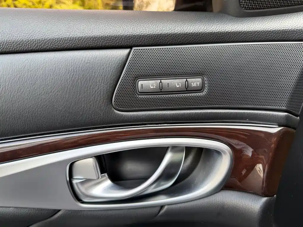 Infiniti Q70 2014 2013 Q70L 2.5L Comfort