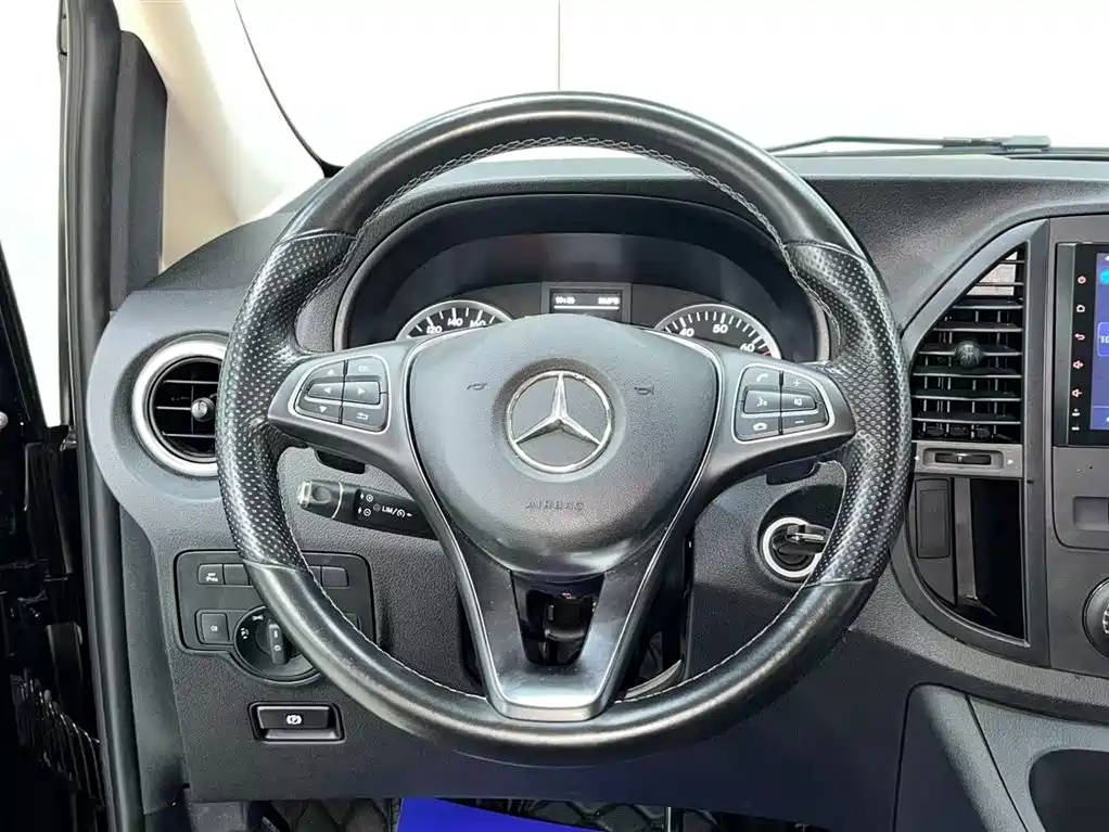 Mercedes-Benz Vito 2016 2.0T Business Edition фото 8