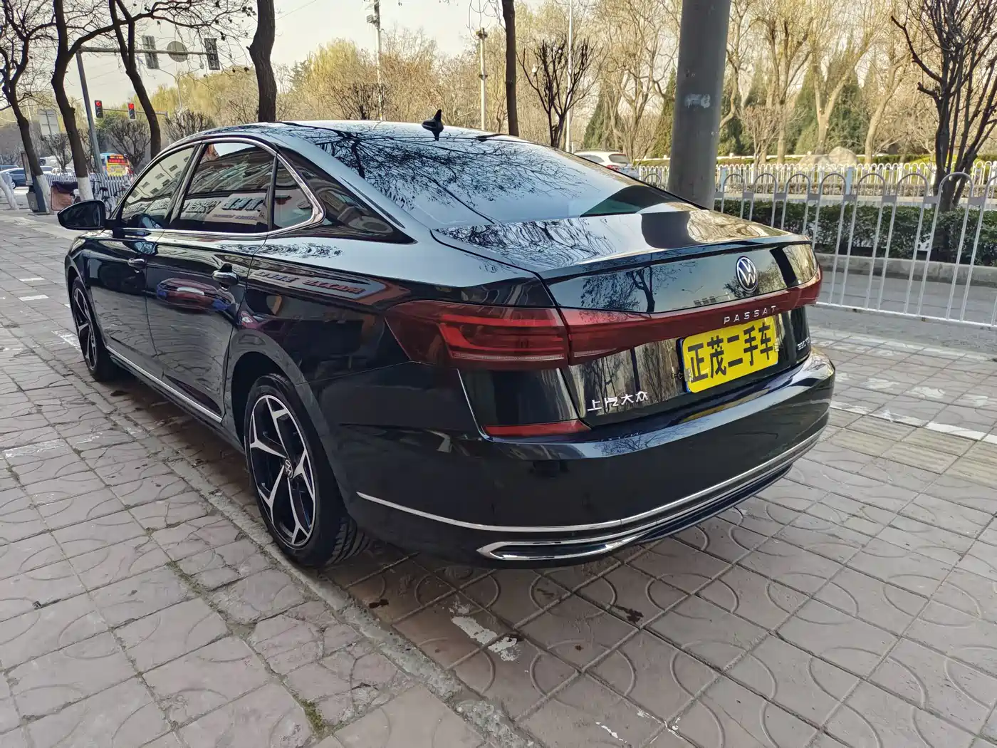 Volkswagen Passat 2023 330TSI Starlight Elite Edition фото 9