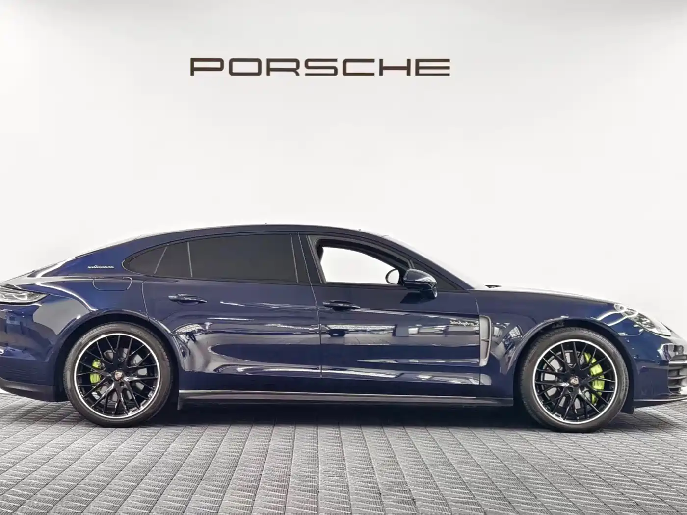 Porsche Panamera New Energy 2023 2022 Panamera 4 E-Hybrid Executive Long Wheelbase Platinum Edition 2.9T