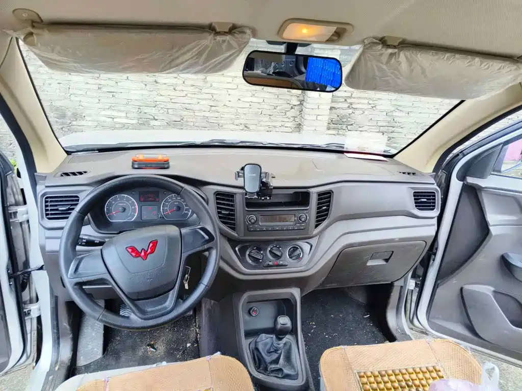 Wuling Motors Wuling Hongguang V 2024 2022 1.5L Power Take Edition Electric Power Steering LAR