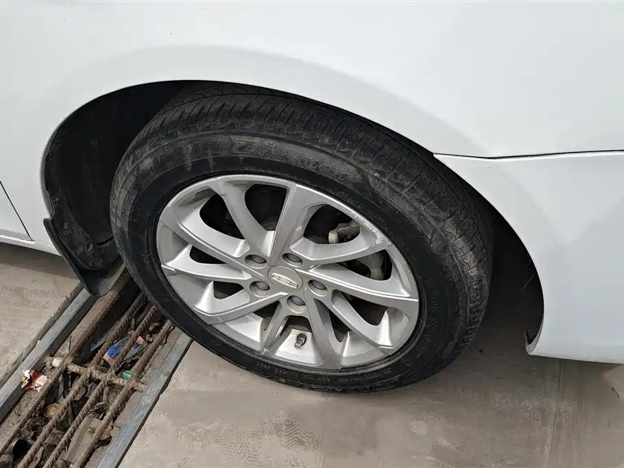 GEELY AUTOMOBILE EMGRAND