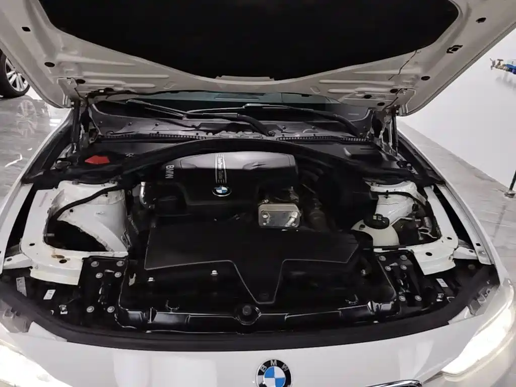 Фото 20 - BMW 3 Series
