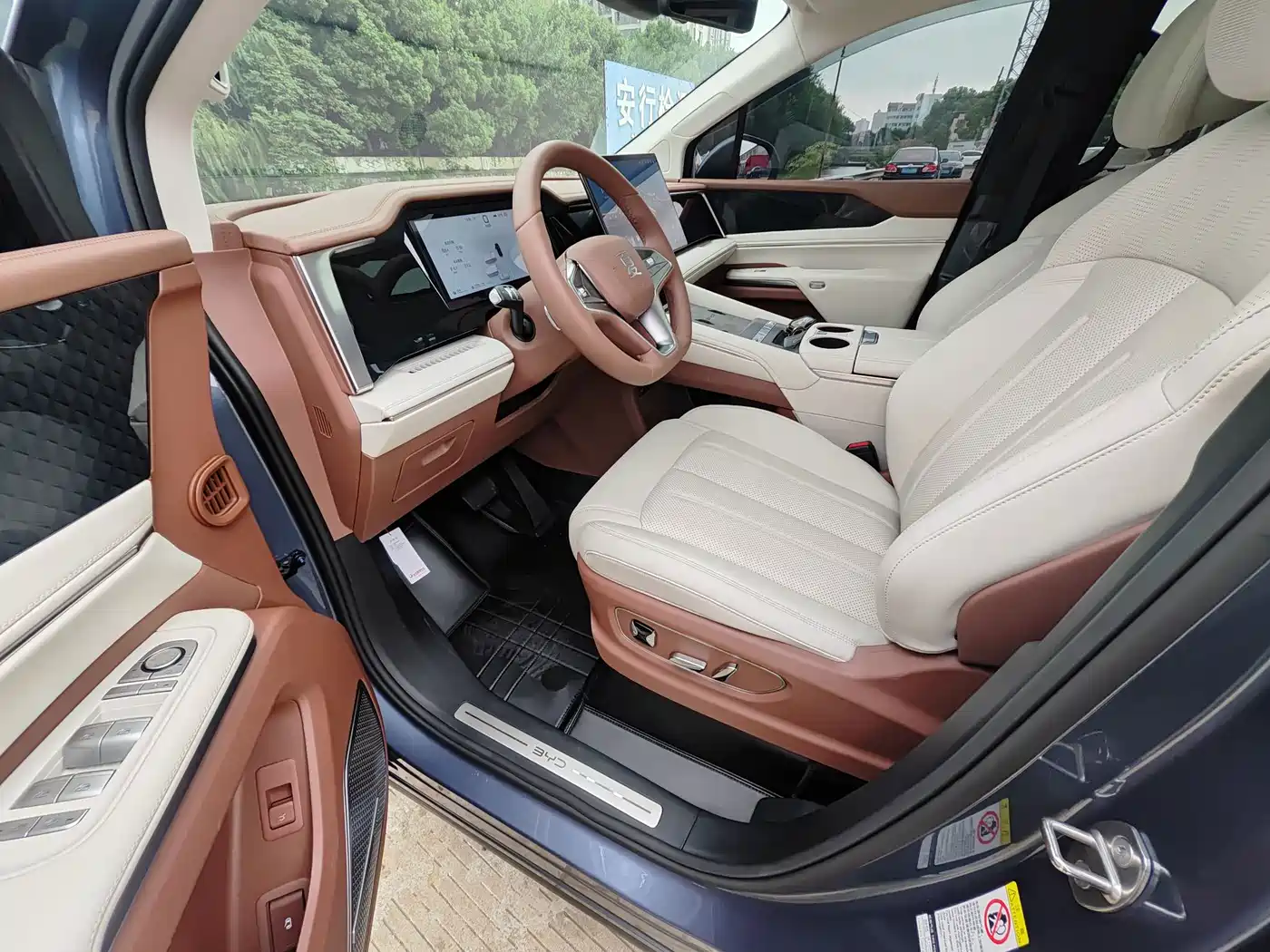 BYD Xia 2025 2025 DM-i 1.5T 180km Excellence