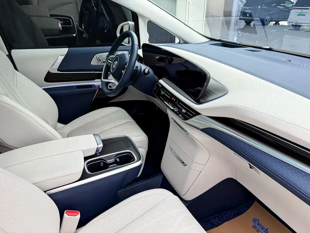Buick Century 2024 2023 2.0T 6-Seat World Edition