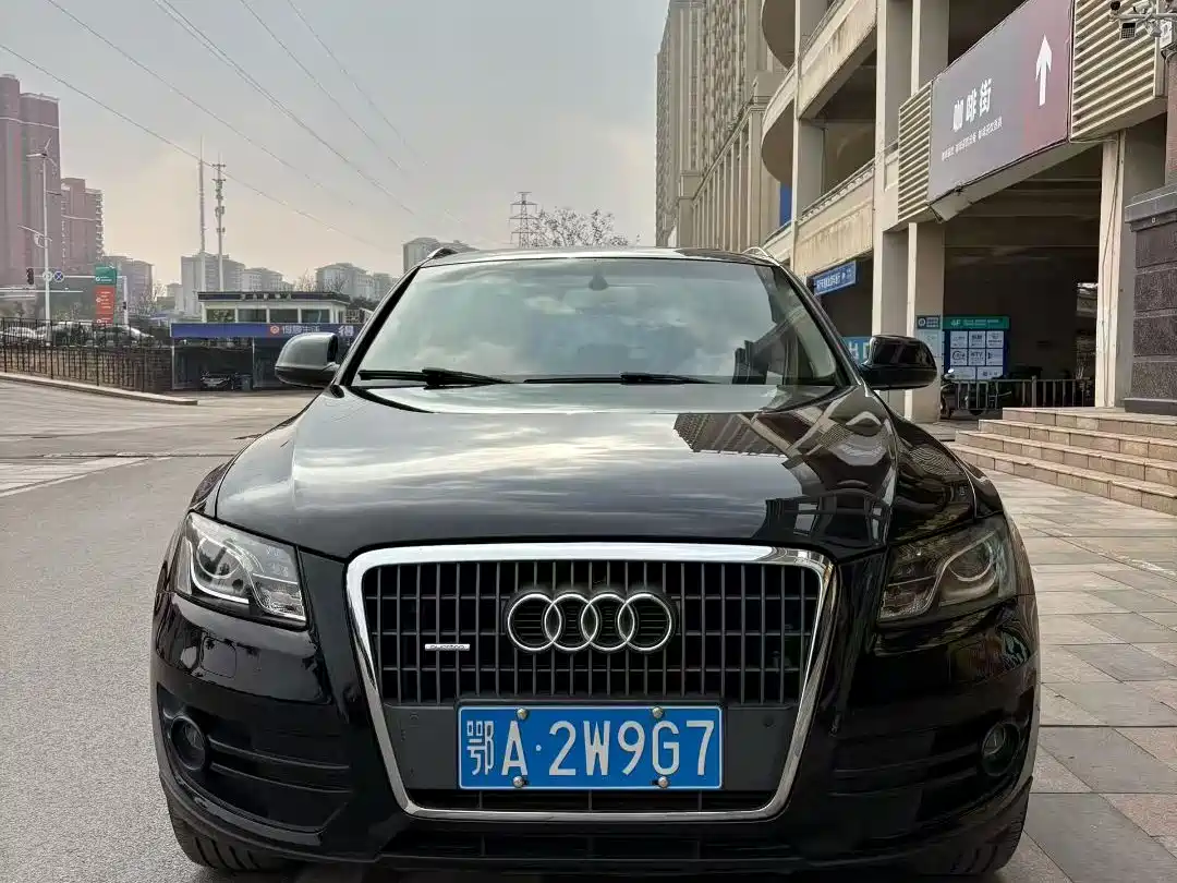 Audi Q5 2012 2.0TFSI Technology фото 2