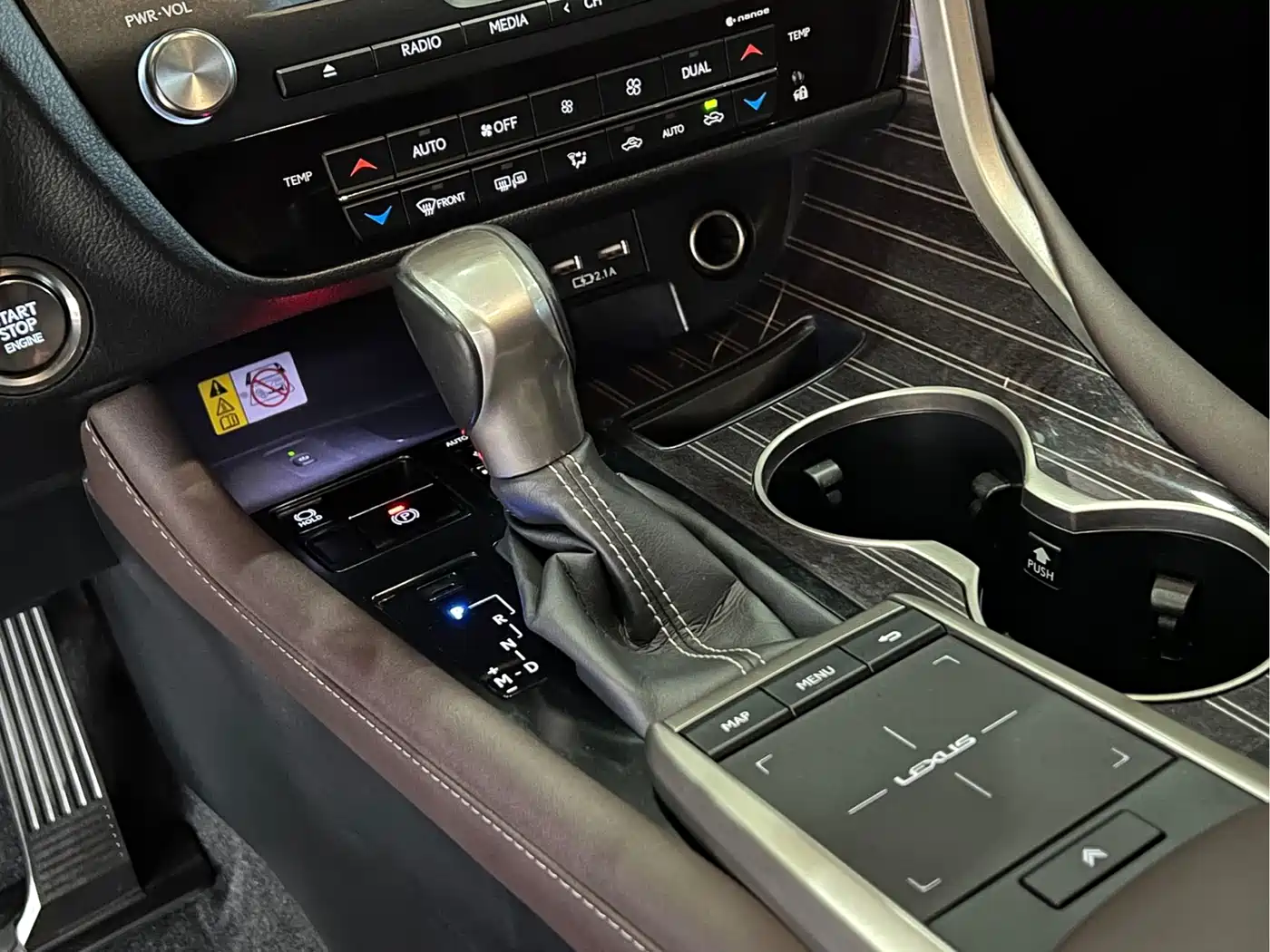 Photo 13 - Lexus RX