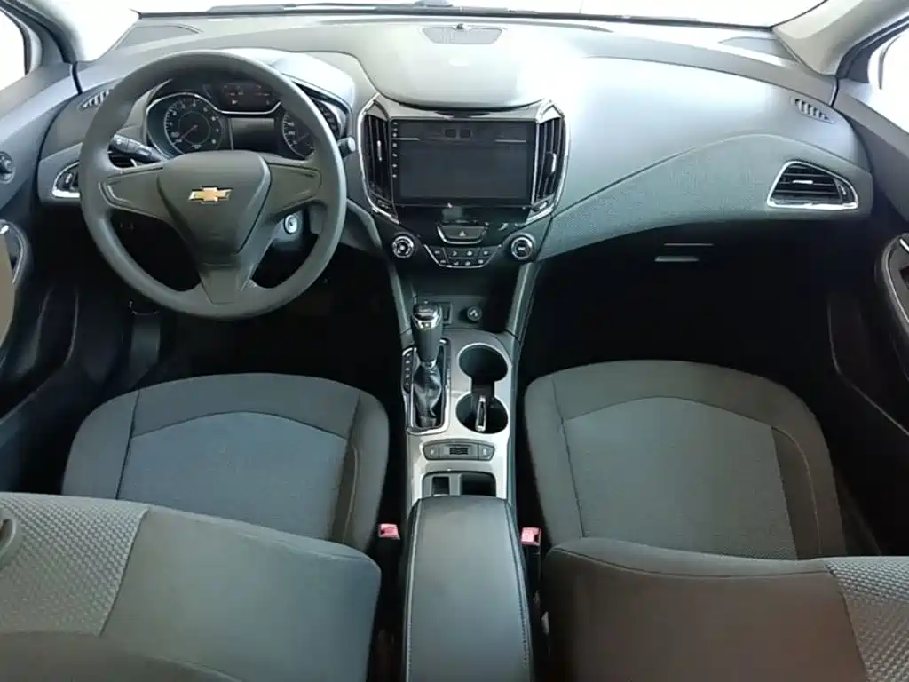 Chevrolet Cruze 2018 2018 320 Automatic Pioneer Sunroof Edition