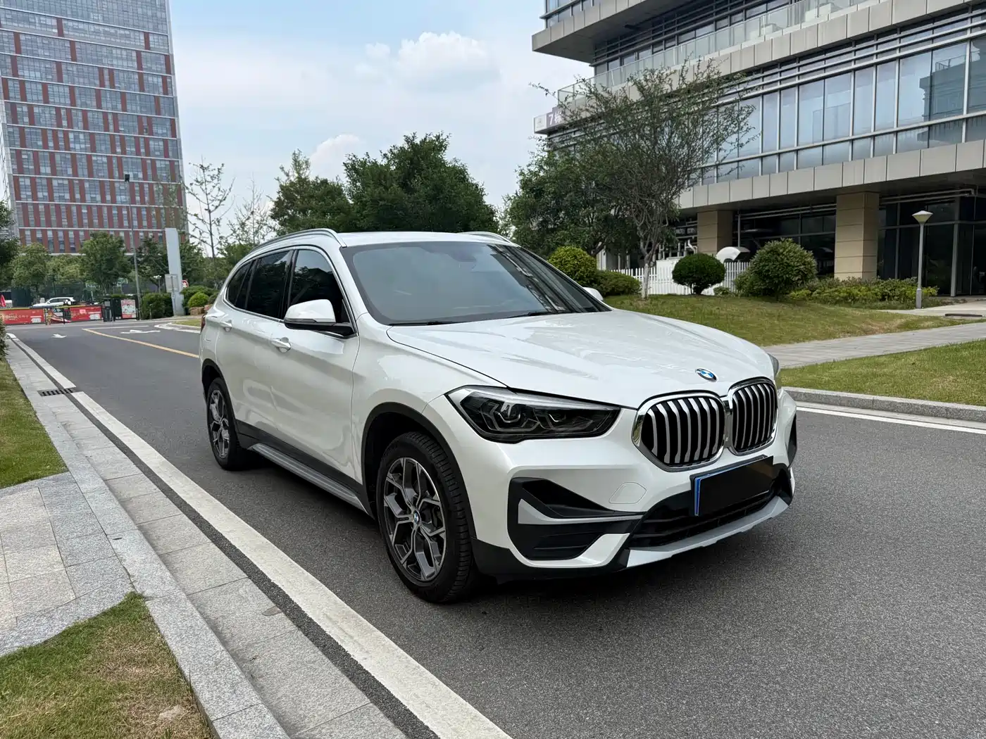 BMW X1 2020 sDrive20Li Premium Edition фото 3