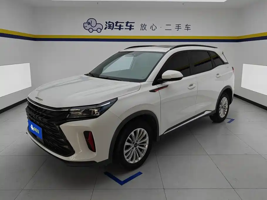 Dongfeng Fengguang Fengguang 580 2022 2022 1.5T Auto Luxury Model