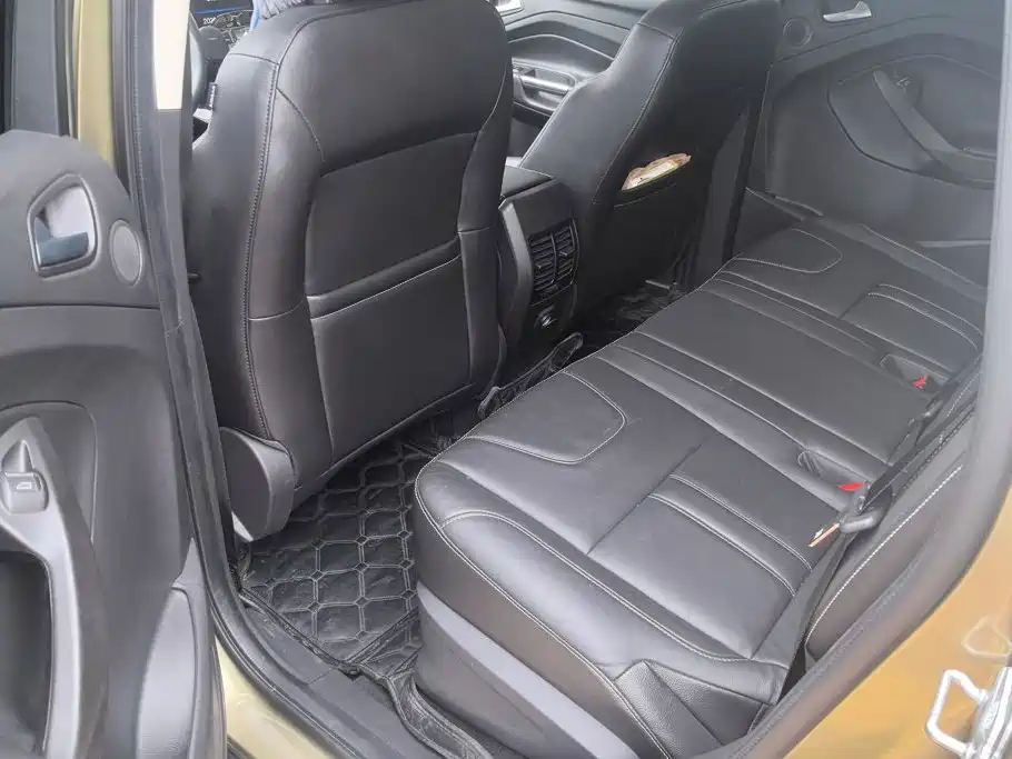 Ford Kuga 2015 2015 2.0L GTDi 4WD Sport