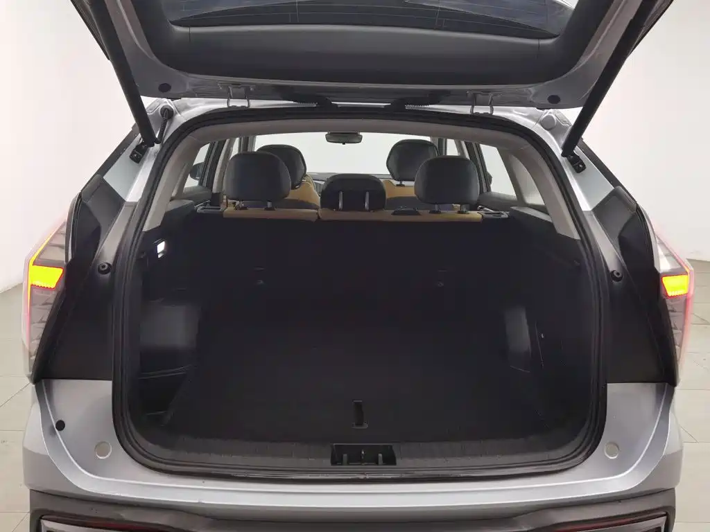 Geely Atlas L 2023 2023 2.0TD DCT Premium Model