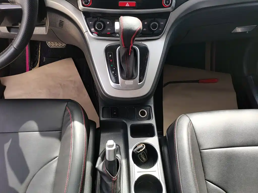 Haval M6 2018 2017 1.5T Automatic 2WD Elite