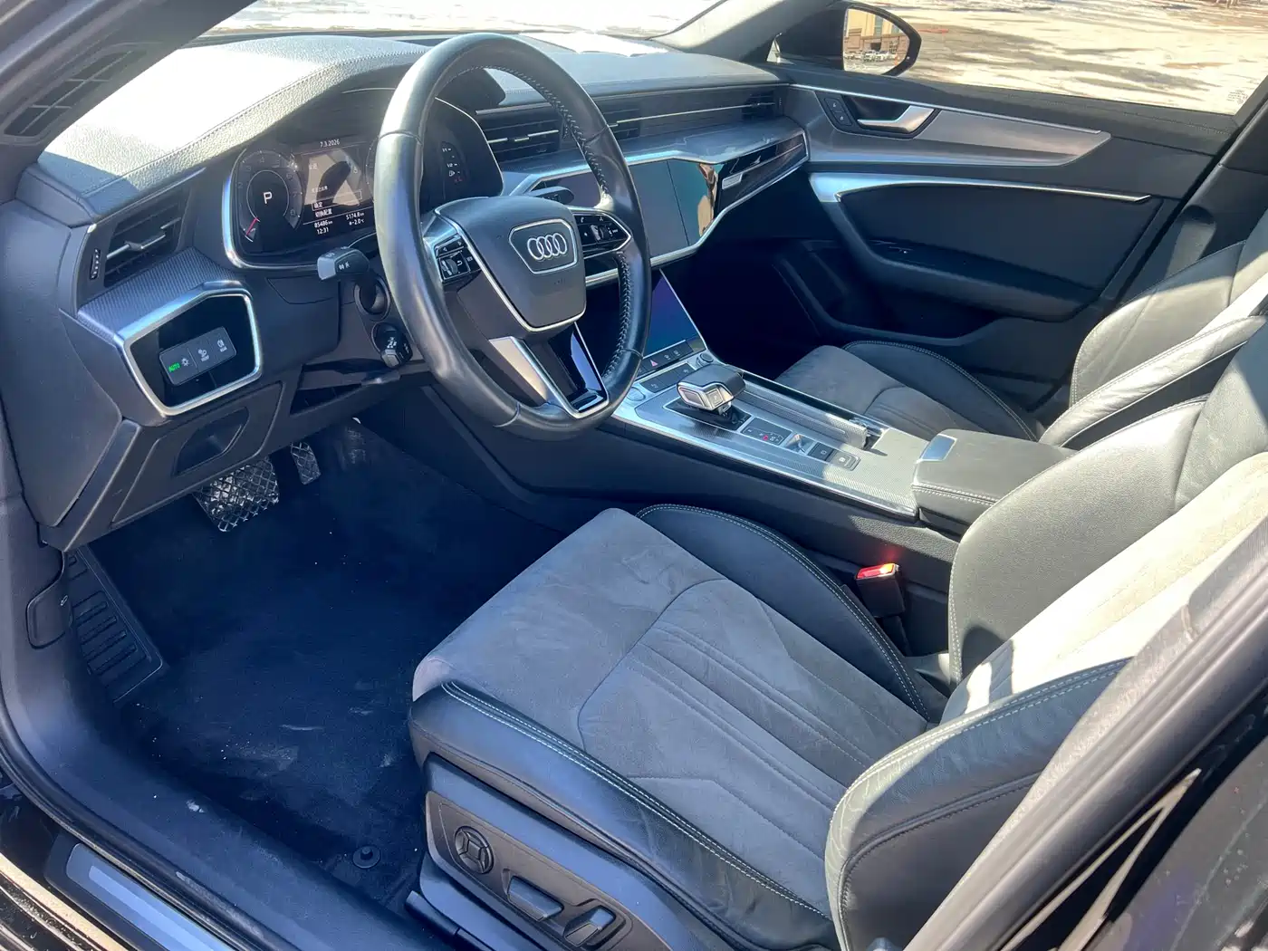 Audi A6L 2020 40 TFSI Luxury Dynamic фото 4