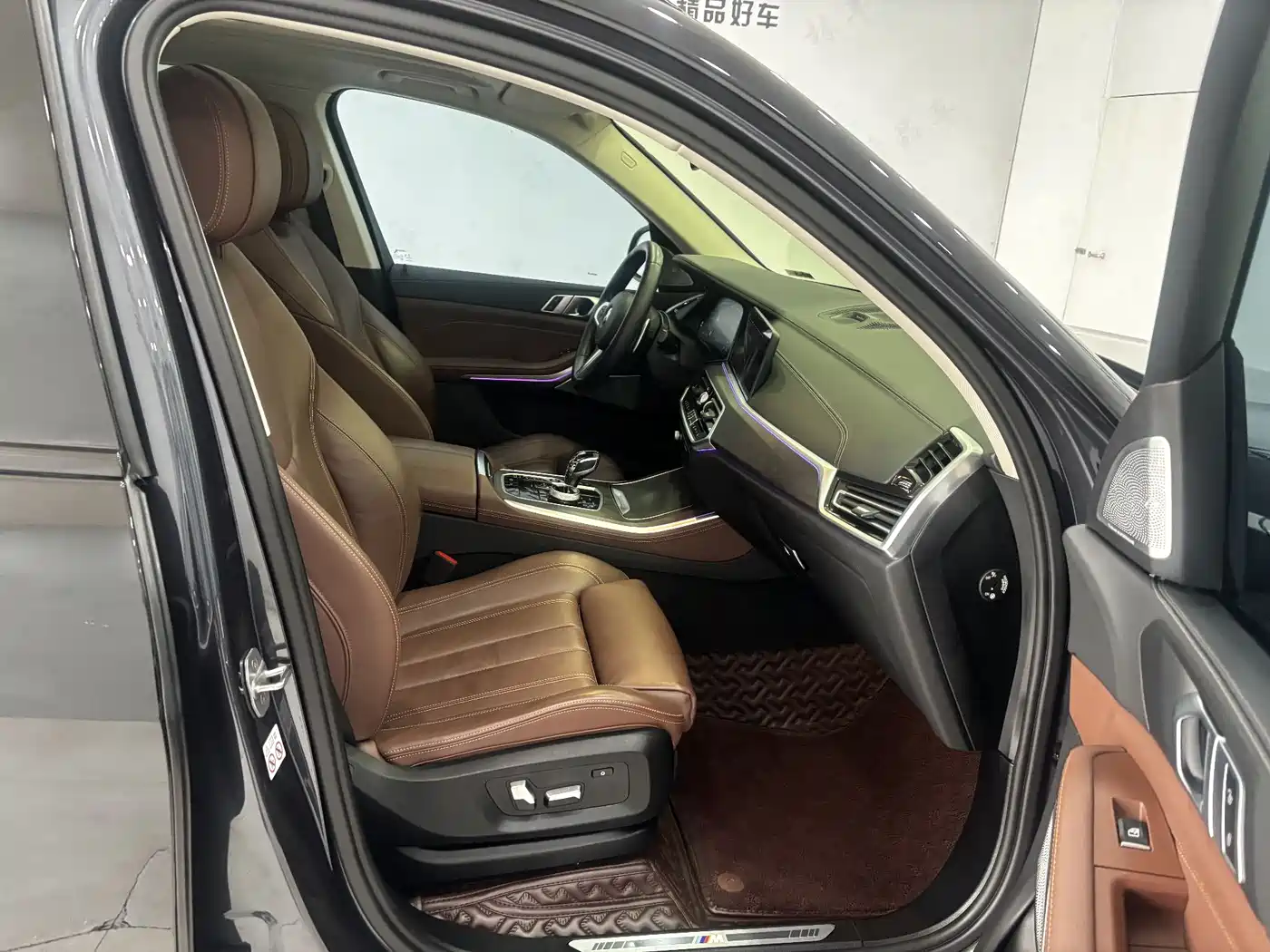 BMW X5 (Import) 2020 xDrive40i M Sport Package фото 24