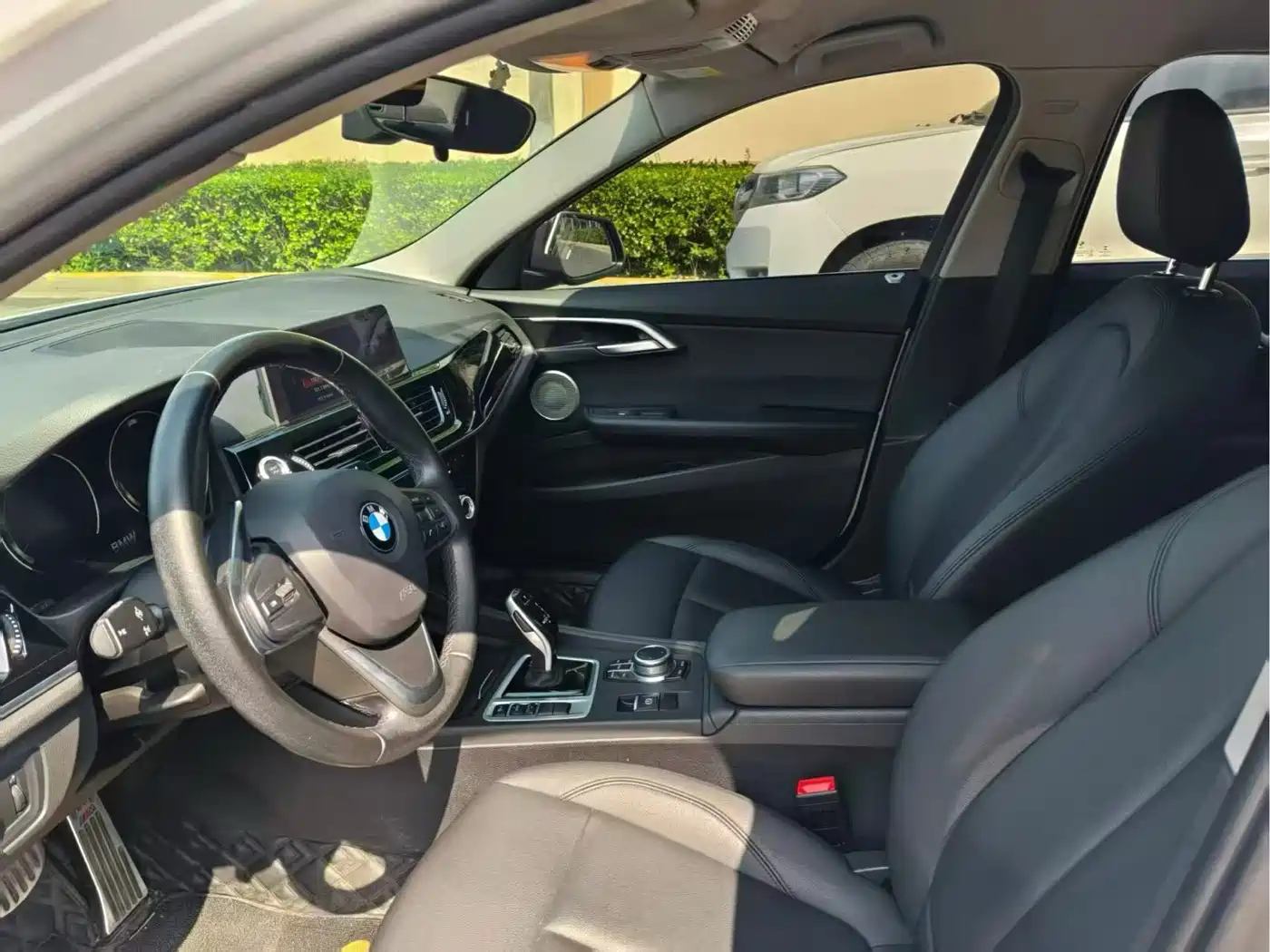 BMW 1-SERIES
