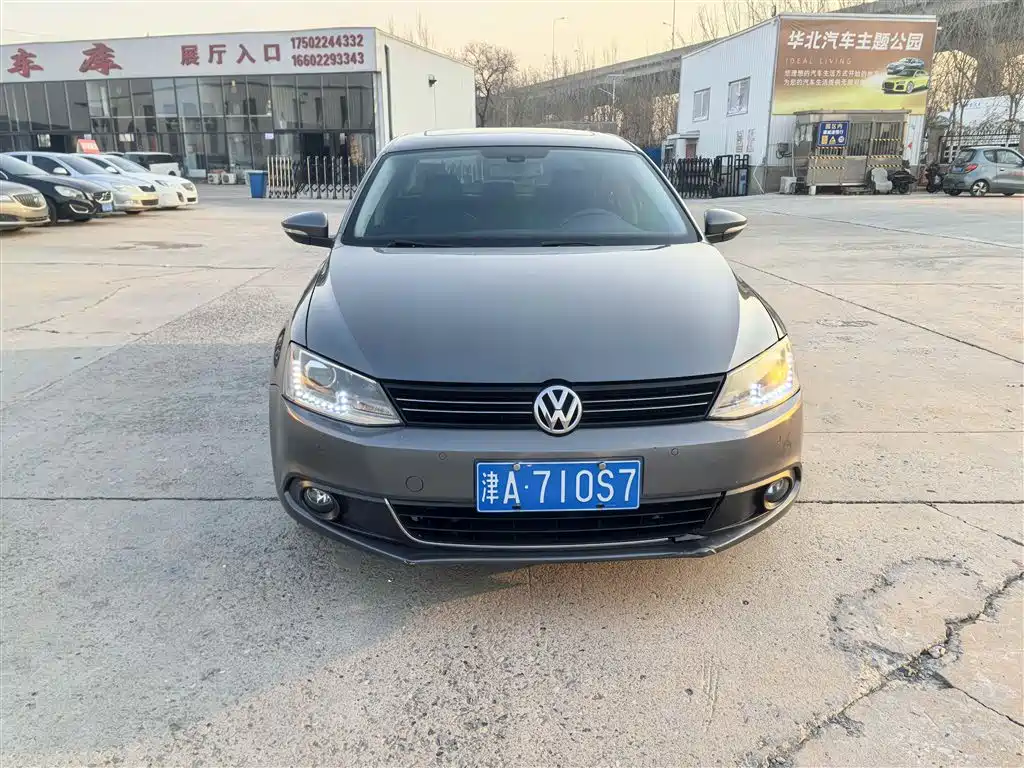 Volkswagen Sagitar 2012 1.8TSI Automatic Flagship Edition фото 2