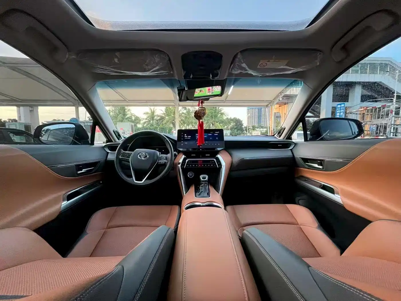 Toyota Venza 2023 2.5L Smart Hybrid FWD Premium фото 5