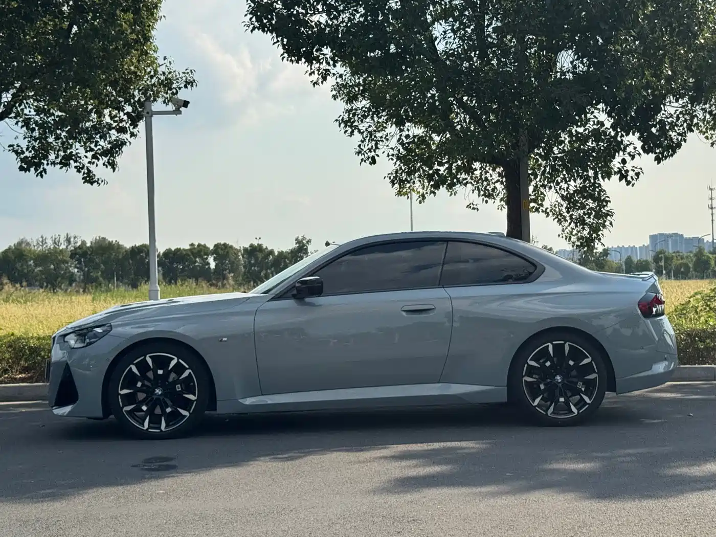 BMW 2 Series (Import) 2025 2025 225i M Sport Shadowline Package