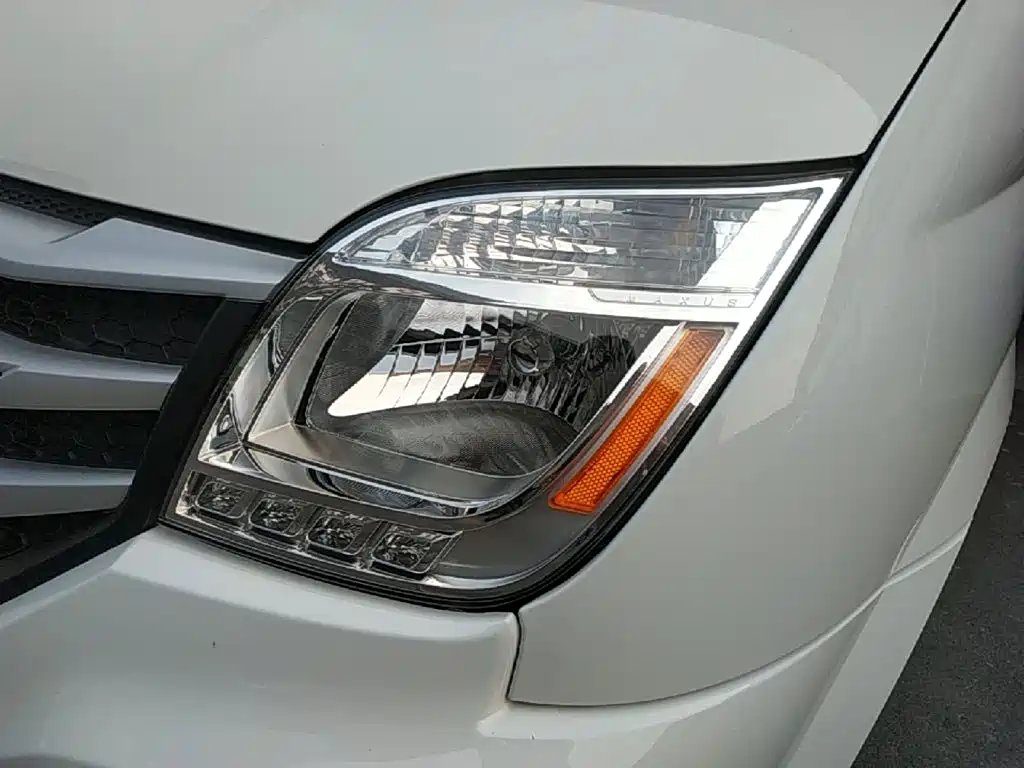 Фото 24 - Maxus Xintu V80