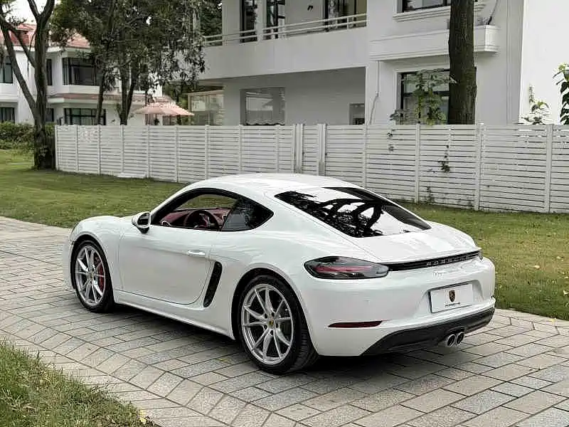 Фото 7 - Porsche 718