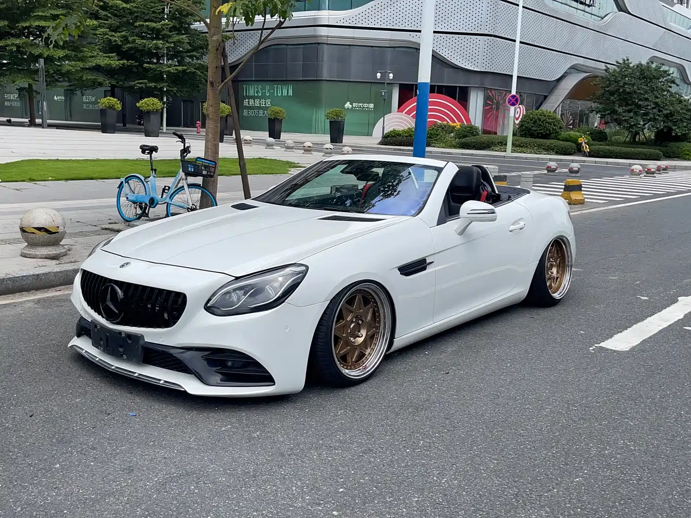 Mercedes-Benz SLC 2018 SLC 300 Luxury Sport фото 9