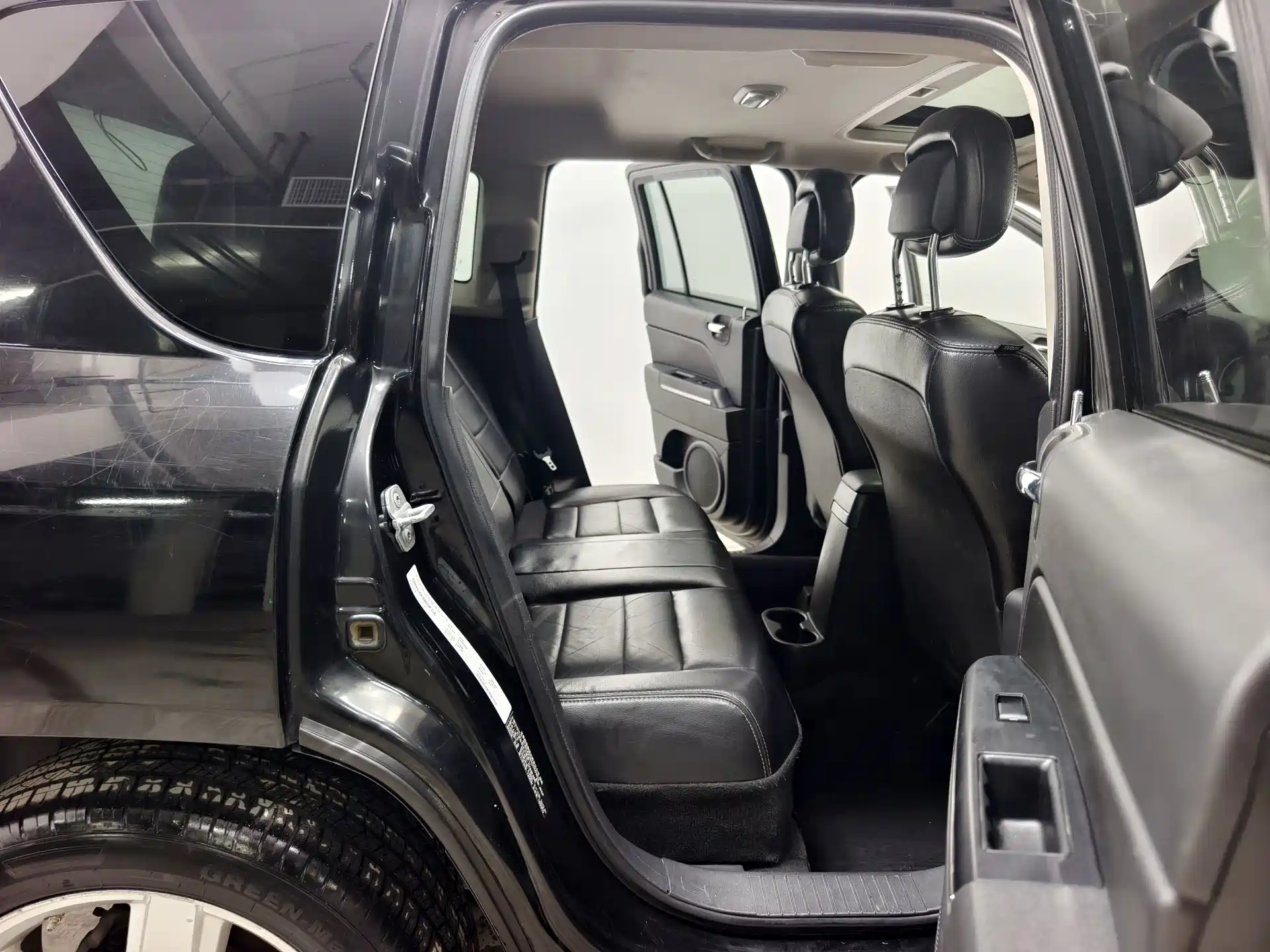 Фото 16 - Jeep Compass (Import)