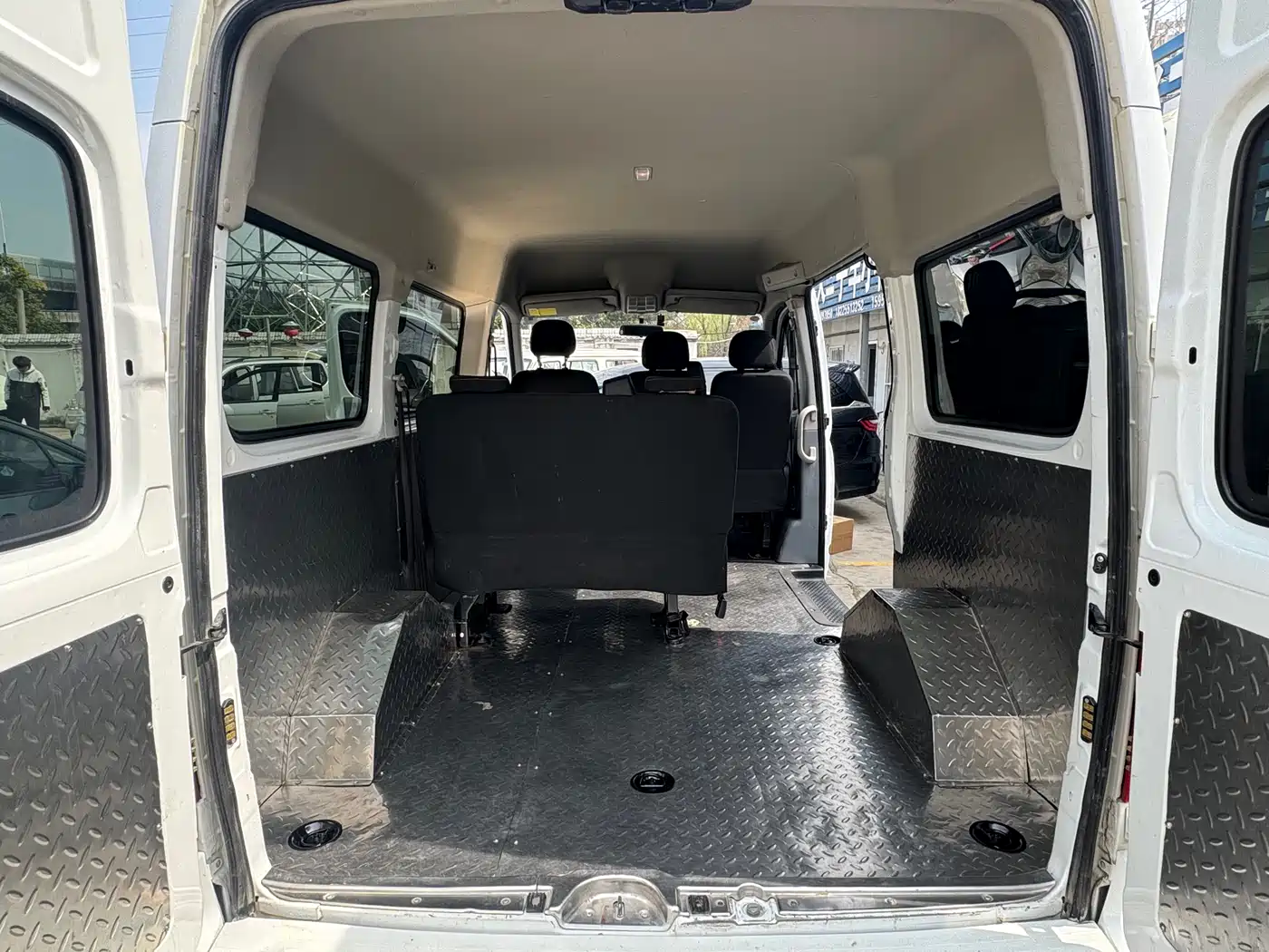 SAIC MAXUS XINTU V80