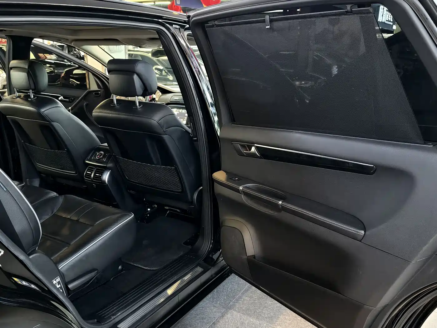 Mercedes-Benz R-Class 2017 R 320 4MATIC Business Collector's Edition фото 14