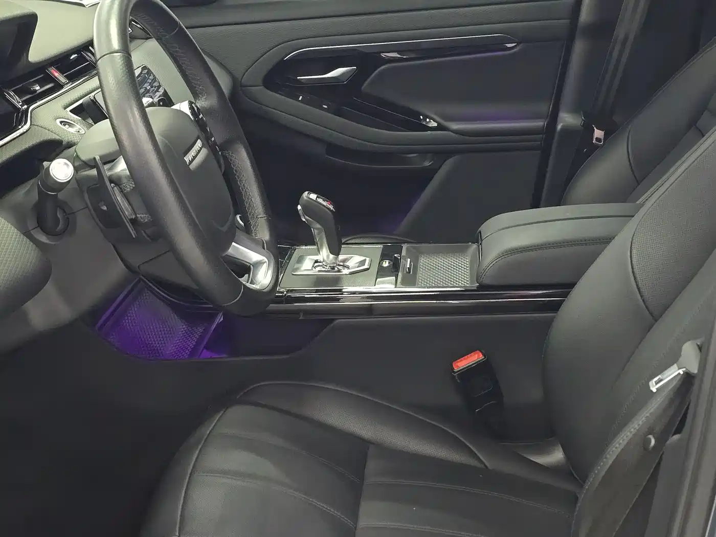 Land Rover Range Rover Evoque 2020 249PS R-DYNAMIC S Sport Edition фото 10